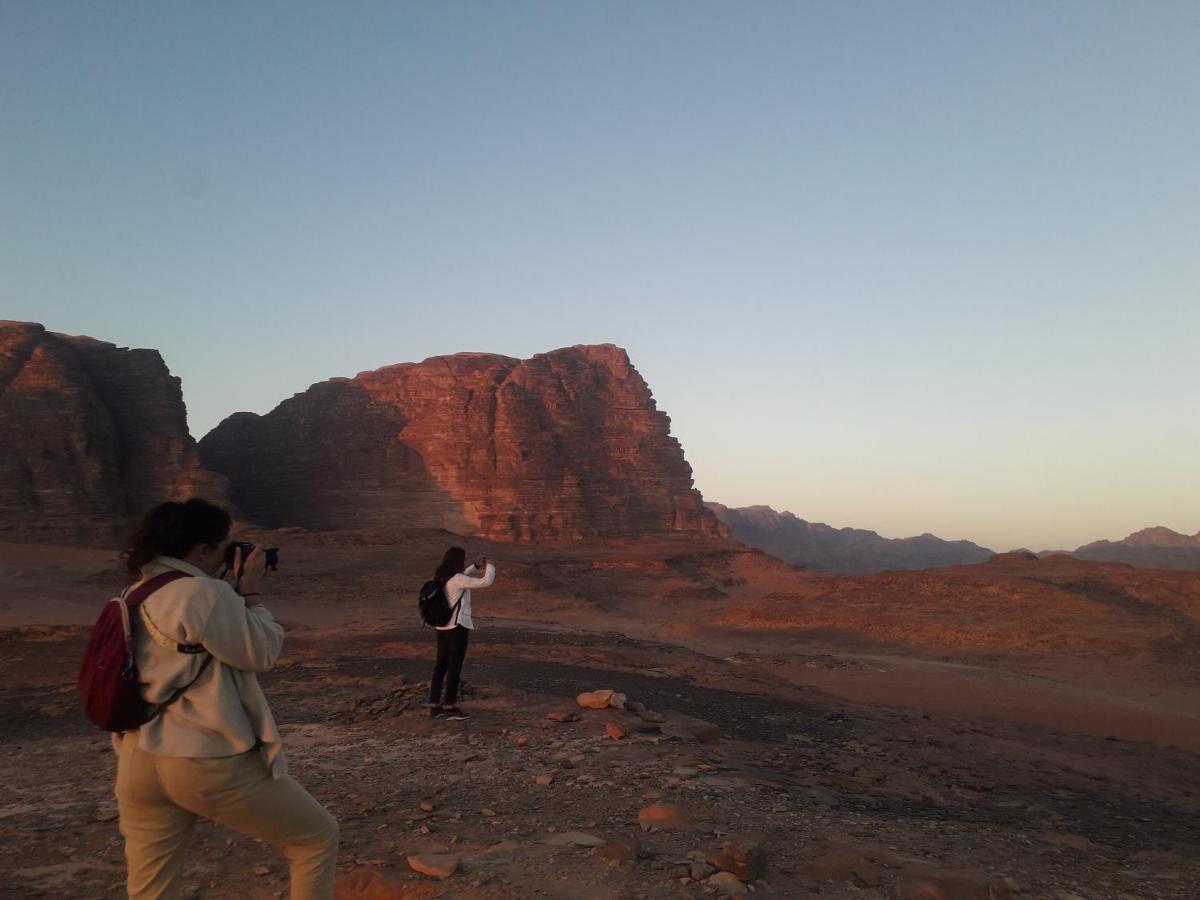 Desert Star Camp วาดิรัม ภายนอก รูปภาพ