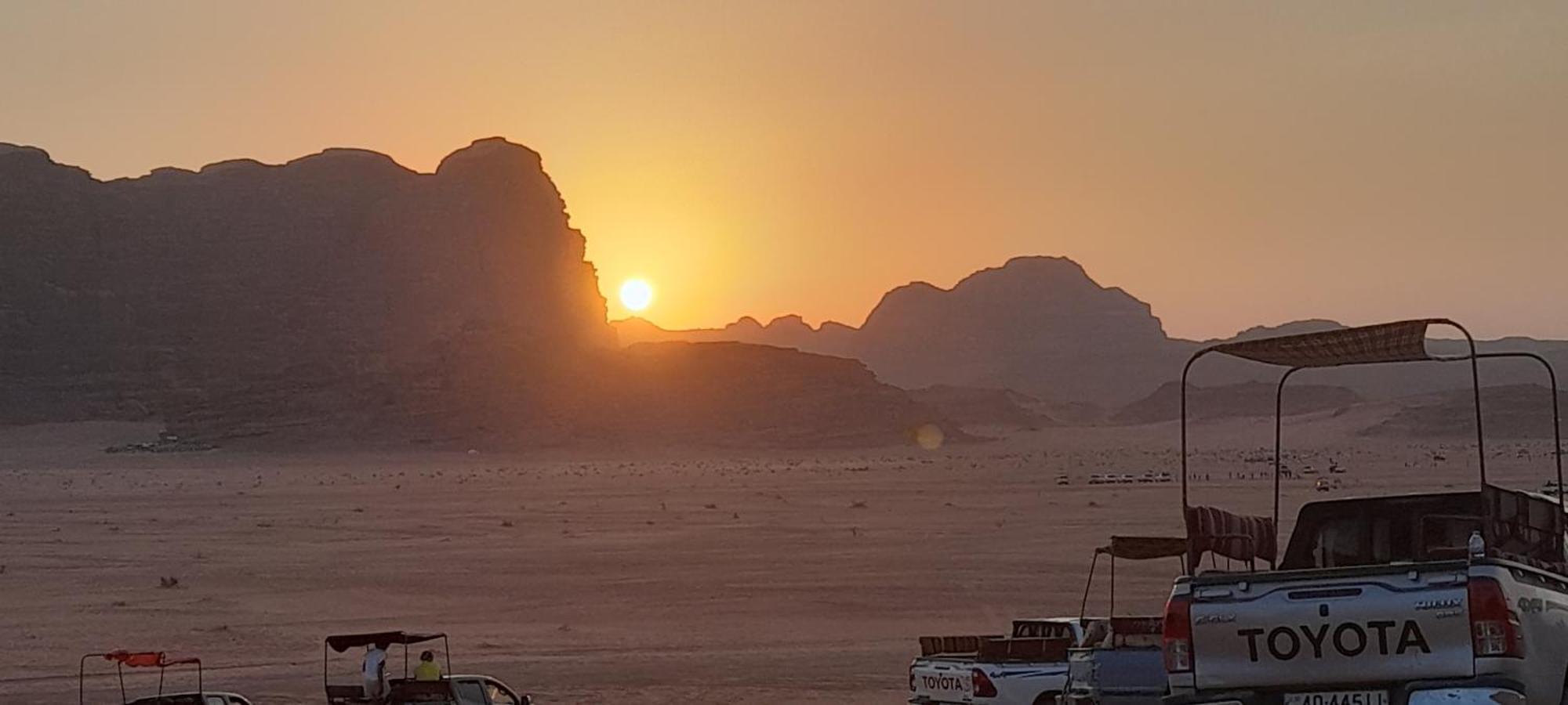 Desert Star Camp วาดิรัม ภายนอก รูปภาพ