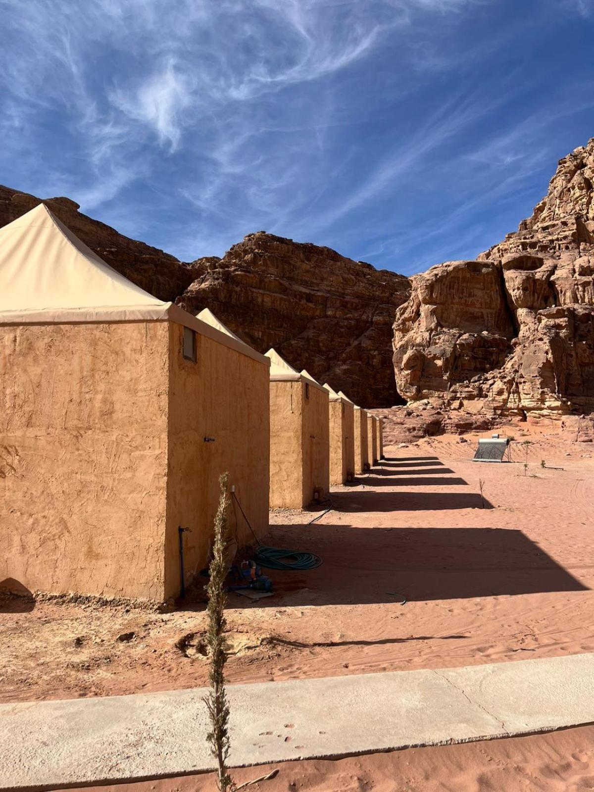 Desert Star Camp วาดิรัม ภายนอก รูปภาพ